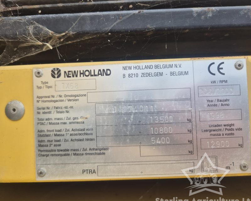 New Holland TX 68 Combine
