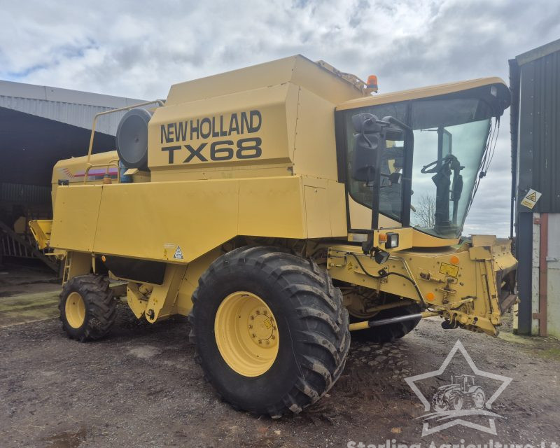 New Holland TX 68 Combine