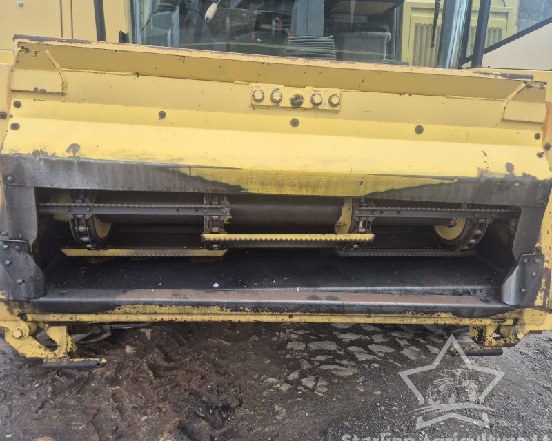 New Holland TX 68 Combine