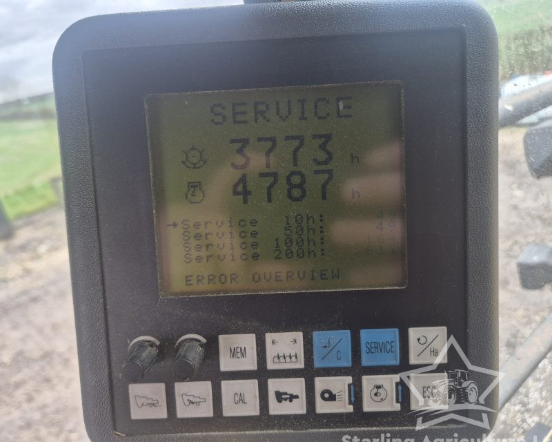 New Holland TX 68 Combine