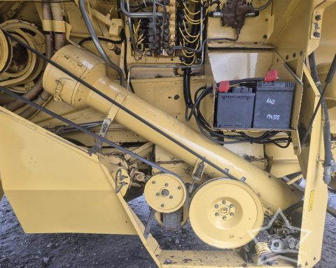 New Holland TX 68 Combine