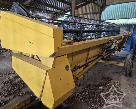 New Holland TX 68 Combine