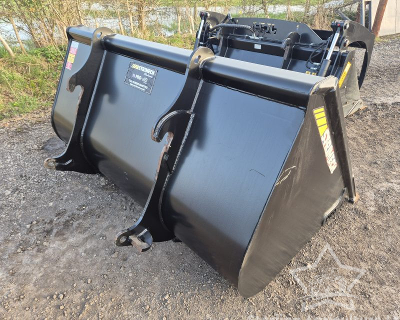 Strimech and JCB Buckets