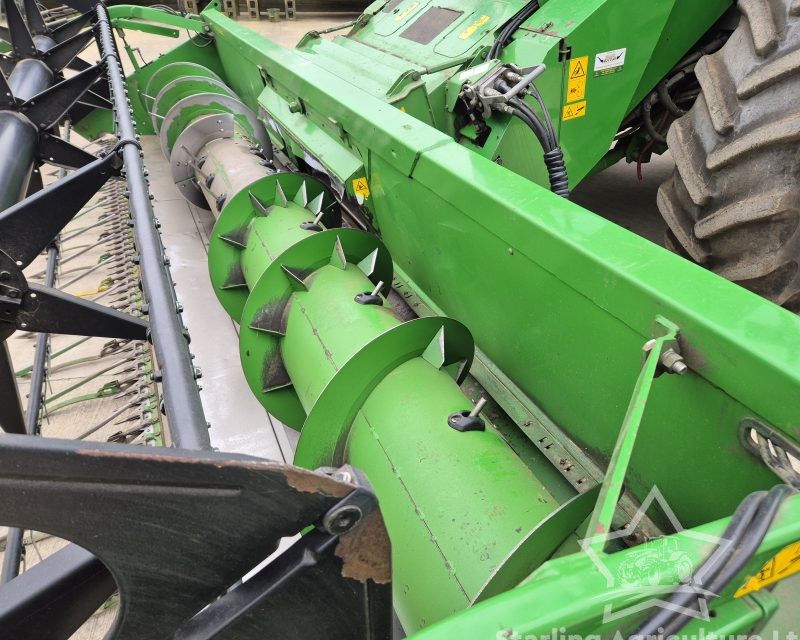 John Deere W540 HillMaster Combine