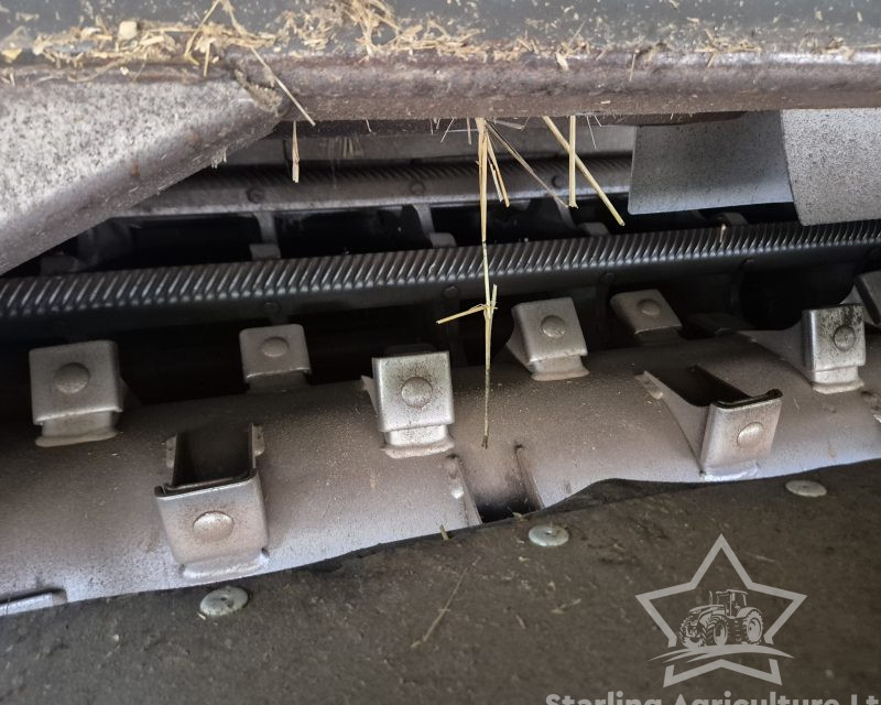 Claas Lexion 440 Combine