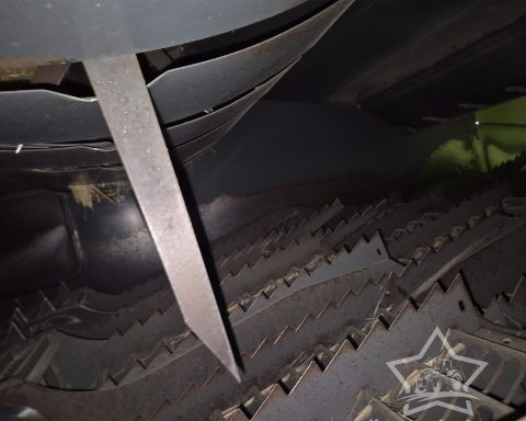 Claas Lexion 440 Combine