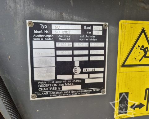 Claas Lexion 440 Combine