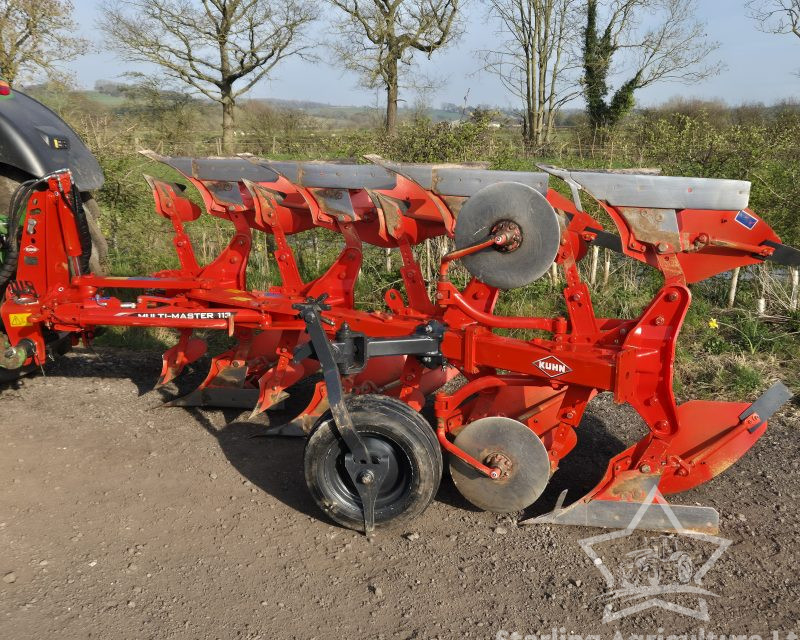Kuhn MultiMaster 113 Plough