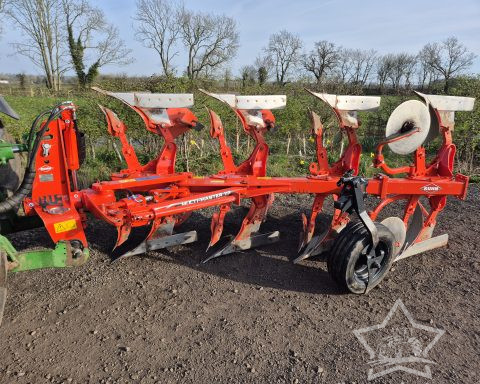 Kuhn MultiMaster 113 Plough