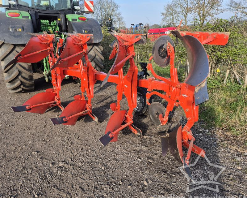 Kuhn MultiMaster 113 Plough