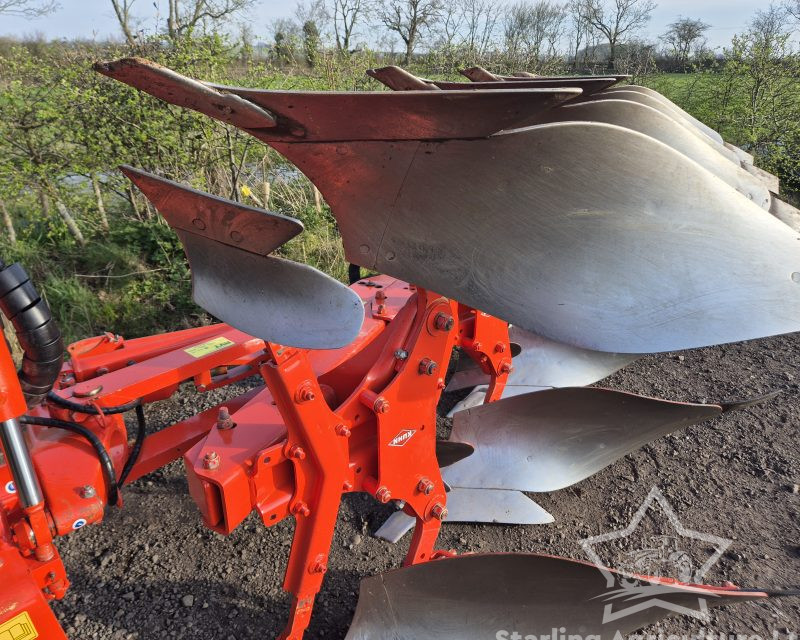 Kuhn MultiMaster 113 Plough