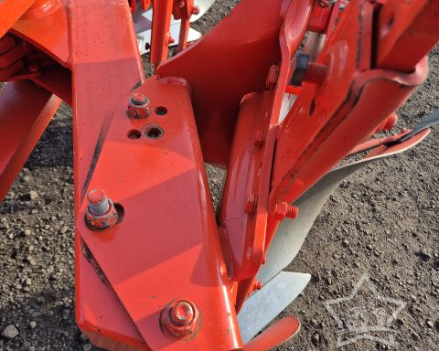 Kuhn MultiMaster 113 Plough