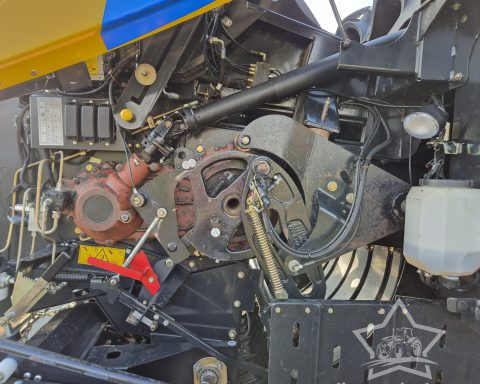 New Holland 870 80×70 Baler