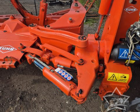 Kuhn Vari-Master 123 5F Auto Reset Plough