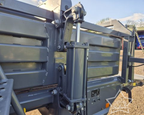 Fendt 1290NXD (MF 2270XD ) Baler