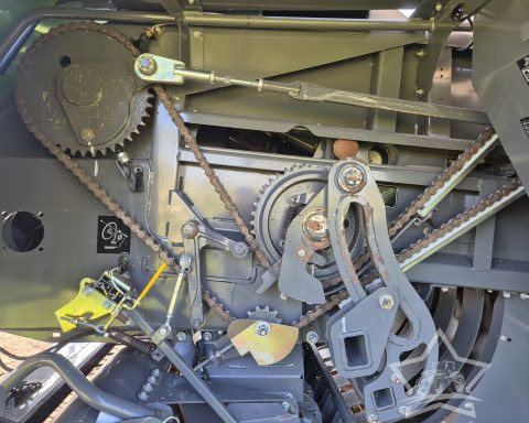 Fendt 1290NXD (MF 2270XD ) Baler