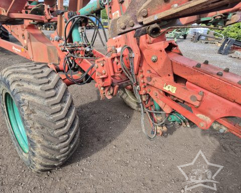 Kverneland PW100 10F Plough
