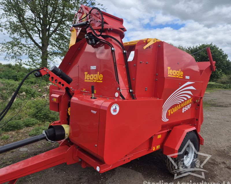 Teagle 8500 Tomahawk Straw Bedder