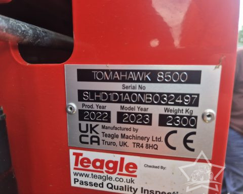 Teagle 8500 Tomahawk Straw Bedder