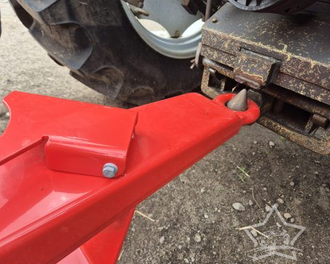 Teagle 8500 Tomahawk Straw Bedder