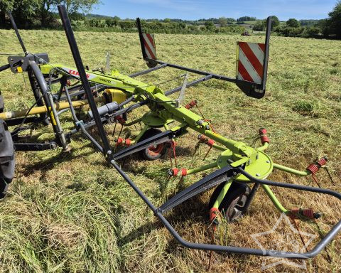 Claas Volto 55 Tedder