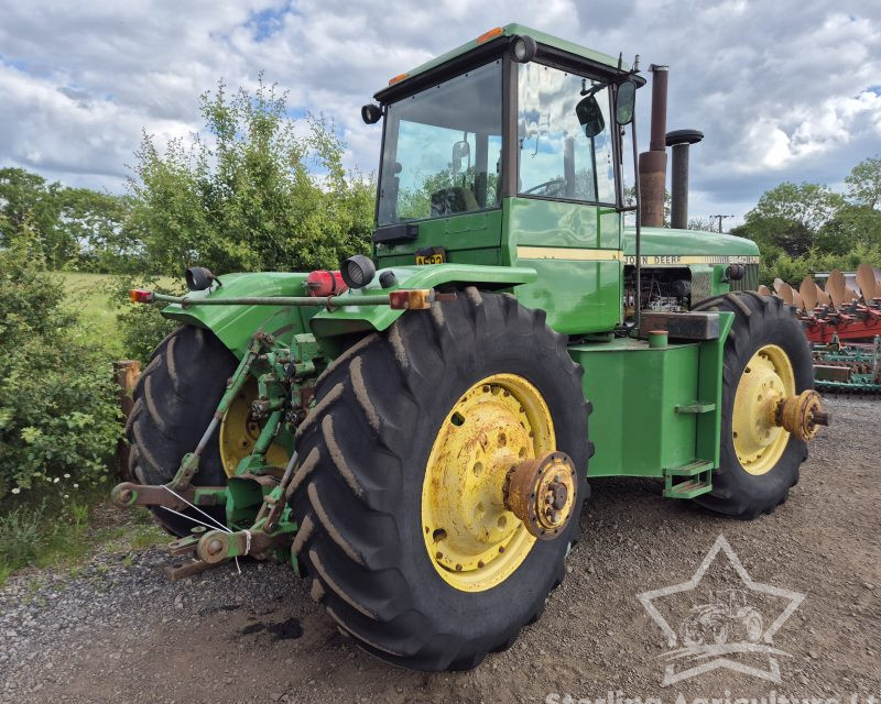 John Deere 8640