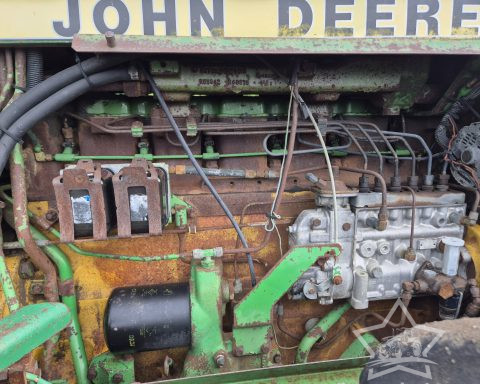 John Deere 8640