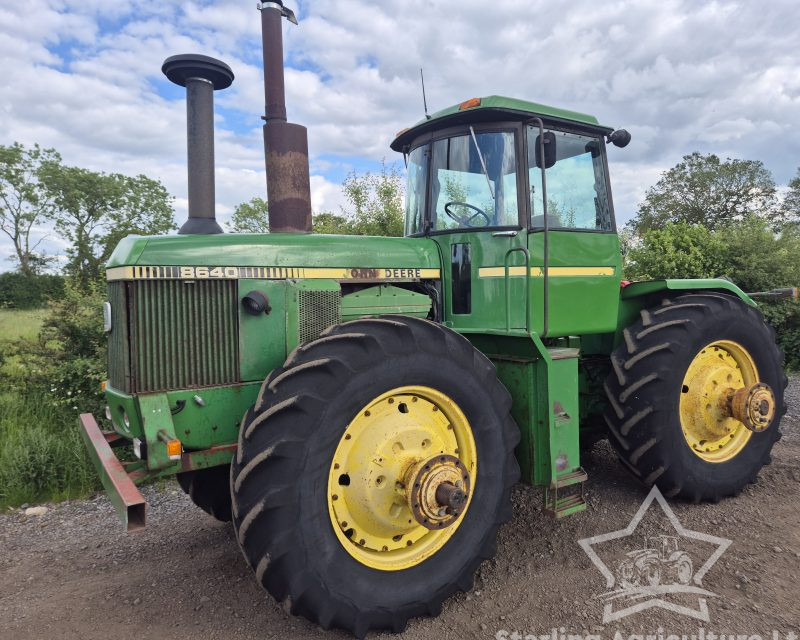 John Deere 8640