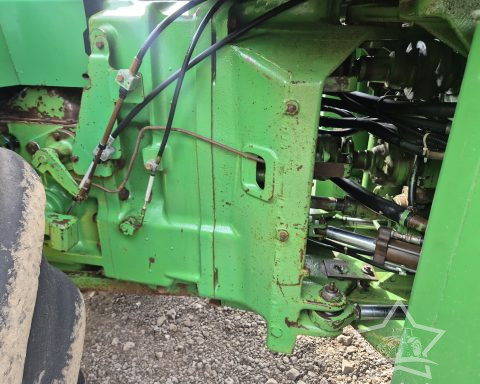 John Deere 8640