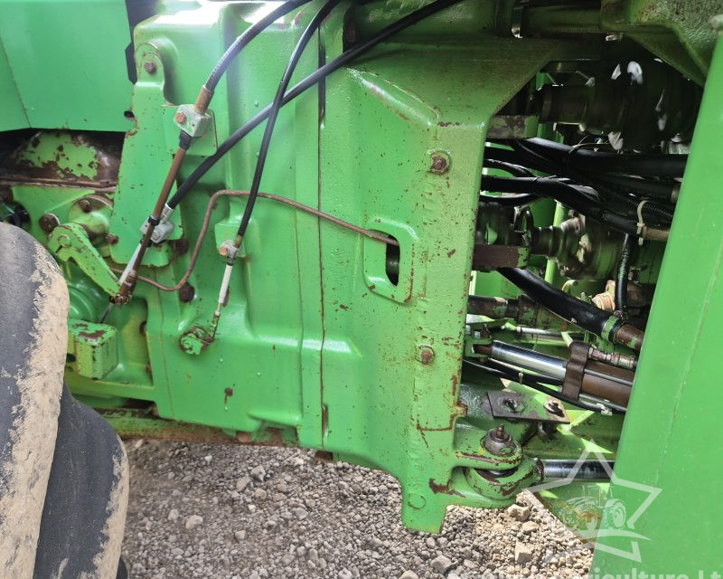 John Deere 8640