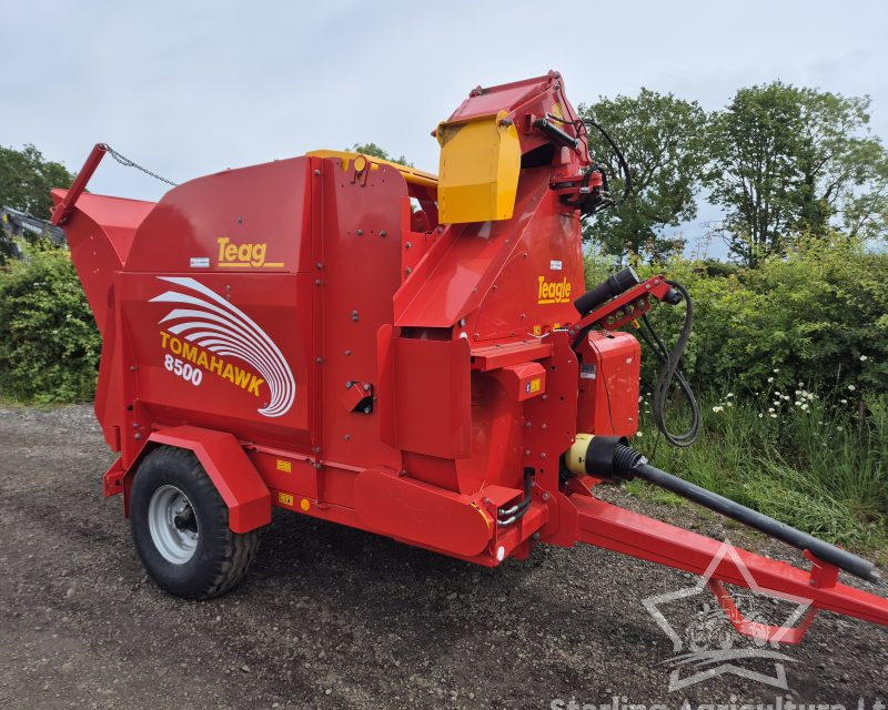 Teagle 8500 Tomahawk Straw Bedder