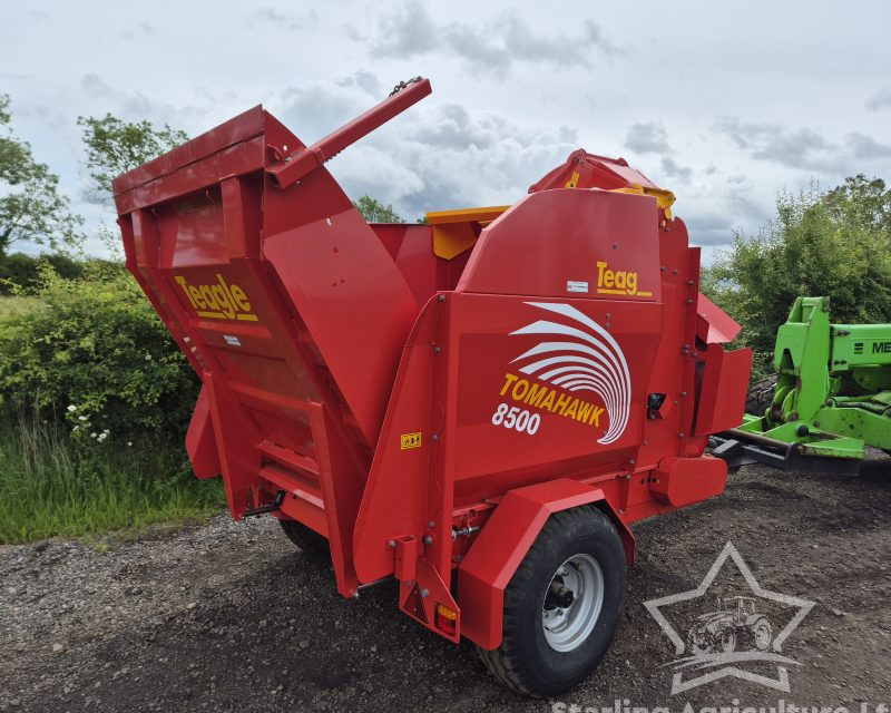 Teagle 8500 Tomahawk Straw Bedder