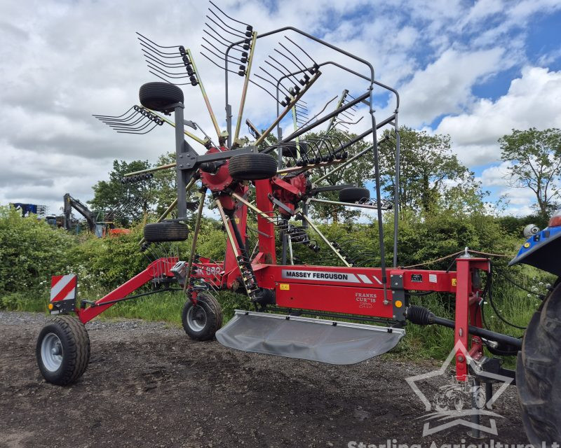 Massey Ferguson RK662 TRC Rake