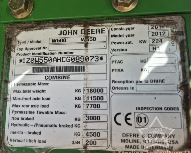 John Deere W550 Combine