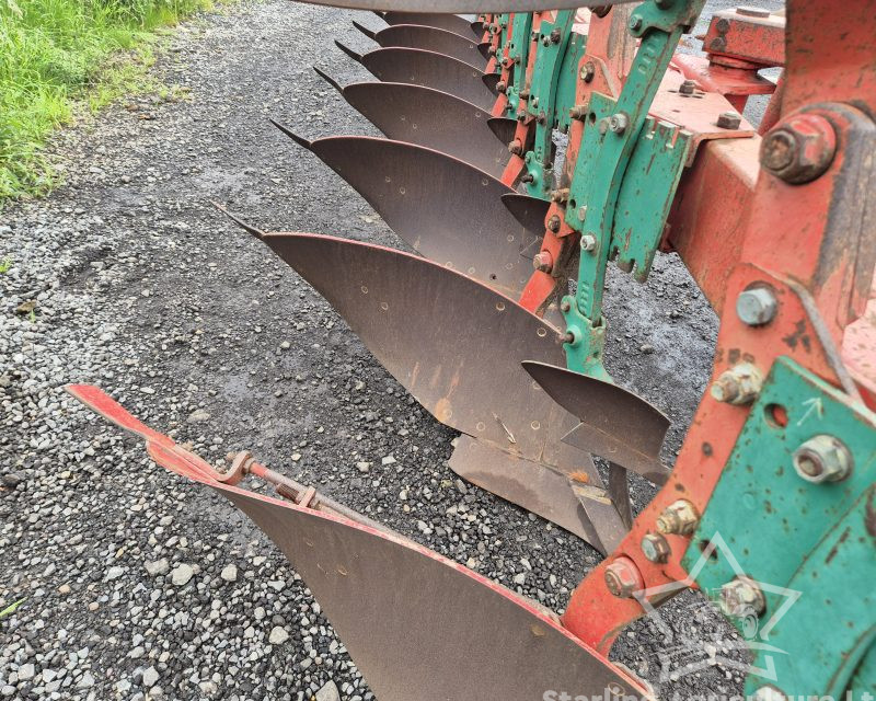 Kverneland LO85 7F ON-land /  In-Furrow Plough
