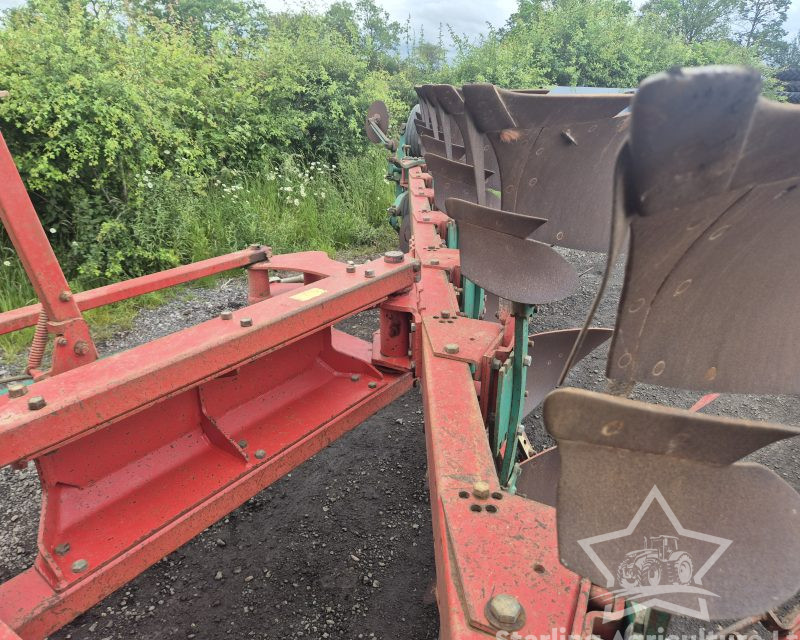 Kverneland LO85 7F ON-land /  In-Furrow Plough