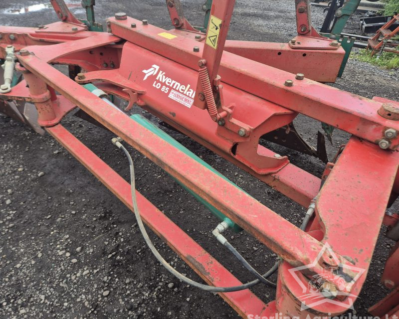 Kverneland LO85 7F ON-land /  In-Furrow Plough