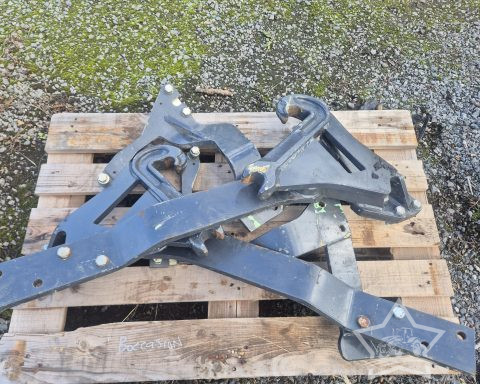 Stoll Robust F4 Loader for Fendt 206V