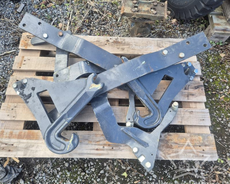 Stoll Robust F4 Loader for Fendt 206V