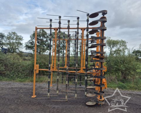MZURI REZULT Straw Rake