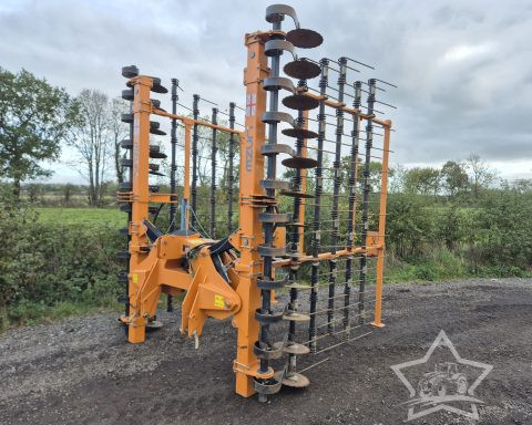 MZURI REZULT Straw Rake