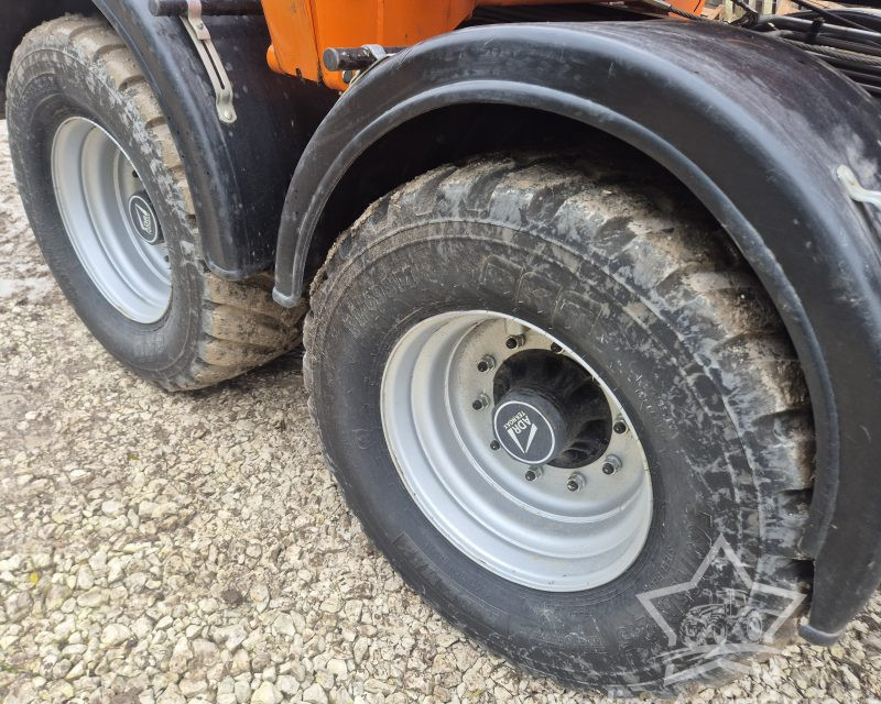 Transtacker 4100 Bale Chaser