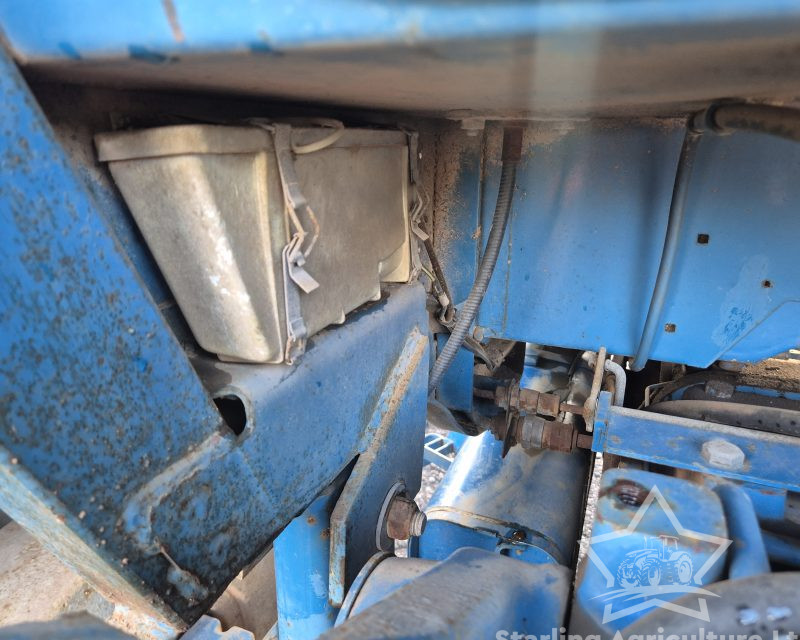 Ford TW25