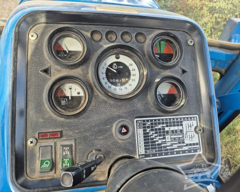 Ford TW25