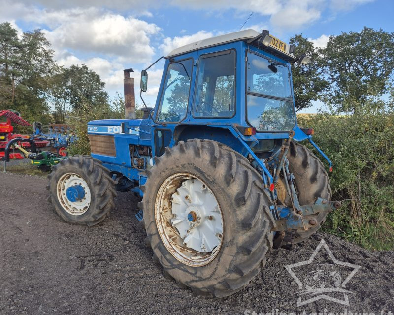 Ford TW25