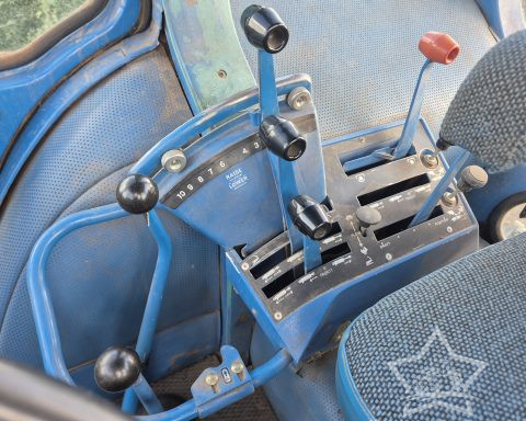 Ford TW25