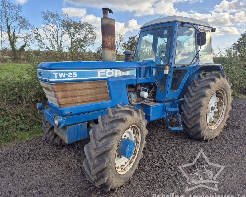 Ford TW25