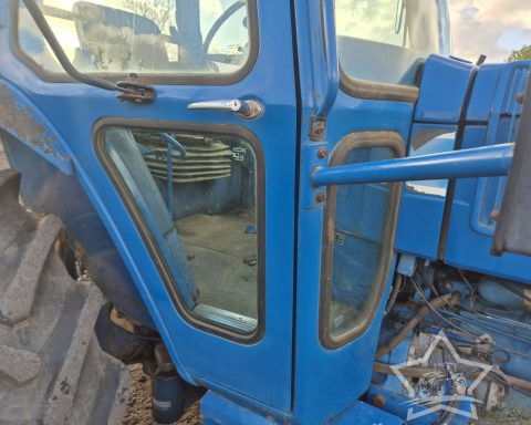Ford TW25