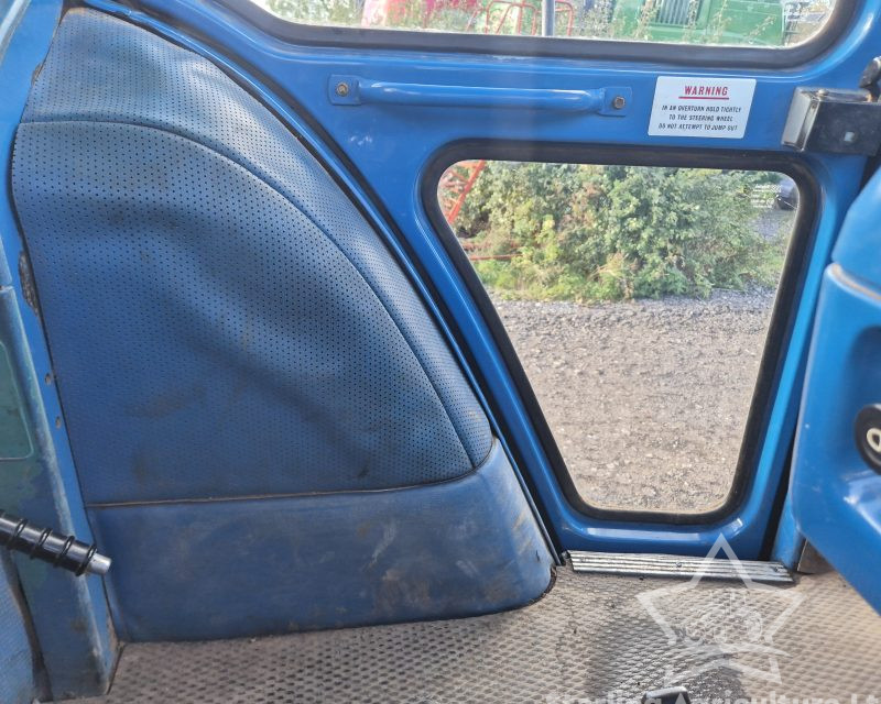 Ford TW25