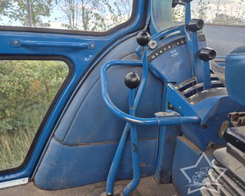 Ford TW25